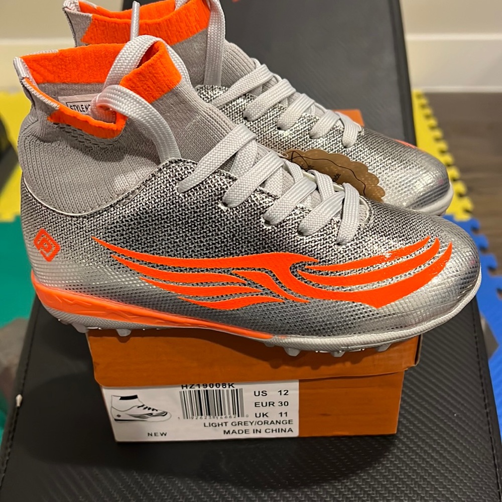 Dream Pairs Soccer Turf Shoes